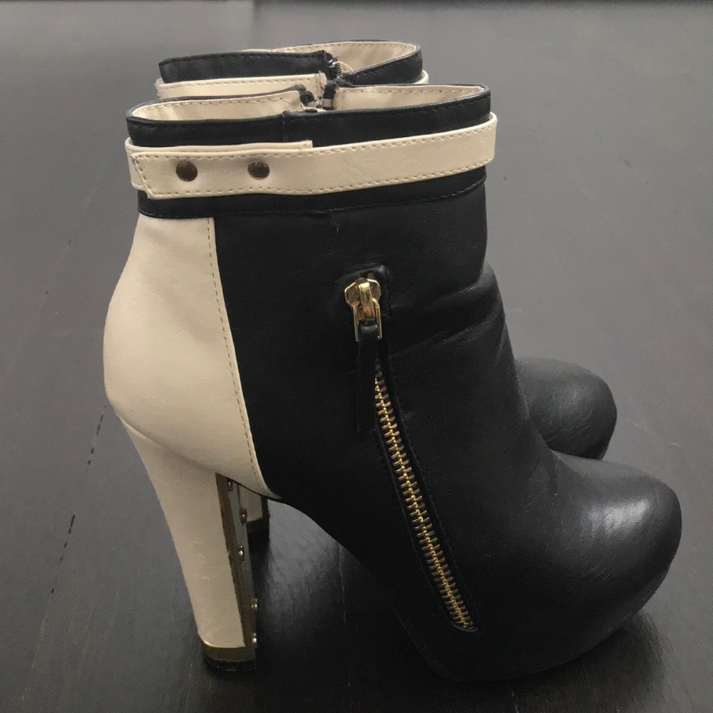 Ankle boots